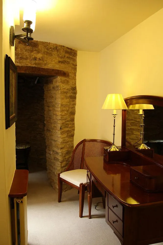 Bath Lodge Castle Woolverton